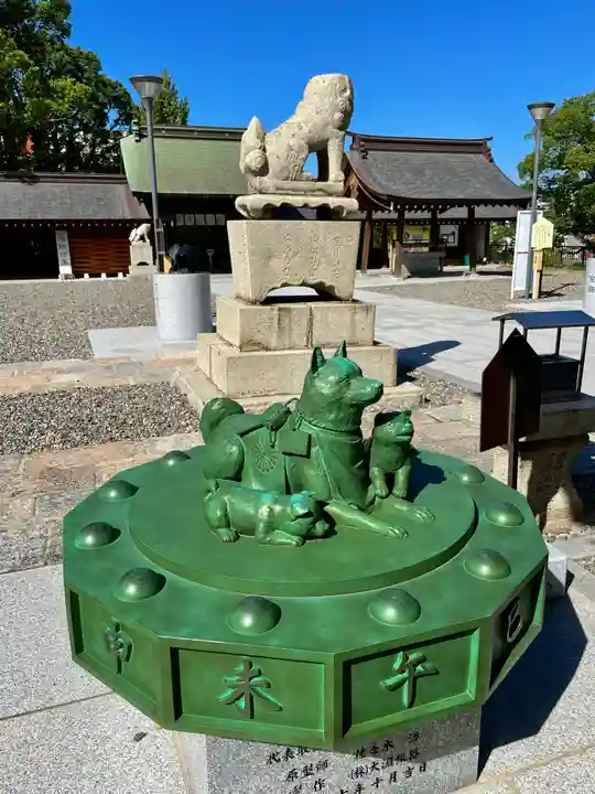 岡田神社の狛犬