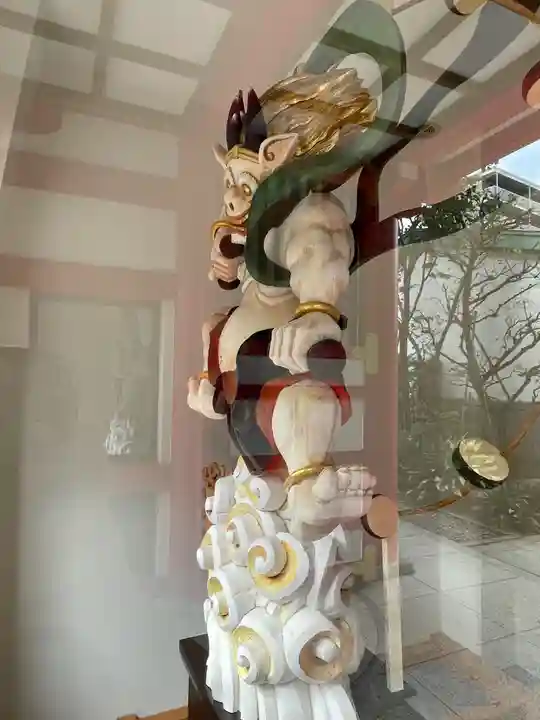 成子天神社の像