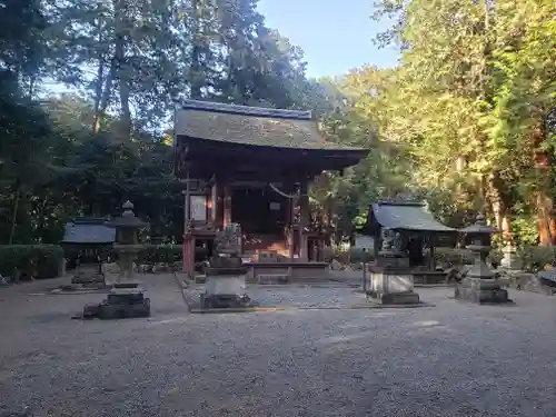 苗村神社の本殿