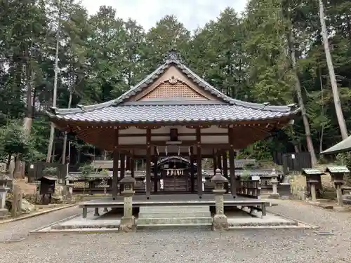 鏡神社の本殿