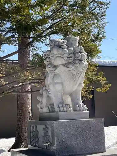 月寒神社の狛犬