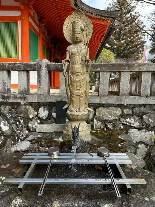 龍泉寺の{uncategorized: "未分類", other: "その他", undefined: "問題あり", building: "その他建物", grave: "お墓", sacred_gate: "鳥居", guardian: "狛犬", statue: "像", buddha: "仏像", history: "歴史", nature: "自然", garden: "庭園", animal: "動物", pagoda: "塔", temizu: "手水舎", mountain_gate: "山門・神門", sanctuary: "本殿・本堂", subordinate: "末社・摂社", art: "芸術", scenery: "景色", jizo: "地蔵", ema: "絵馬", goshuin: "御朱印", omikuji: "おみくじ", items: "授与品その他", amulet: "お守り", goshuincho: "御朱印帳", eats: "食事", festival: "お祭り", votive_dance: "神楽", shichigosan: "七五三参", wedding: "結婚式", experience: "体験その他", initially: "初詣", around: "周辺", anti_infection: "感染症対策"}