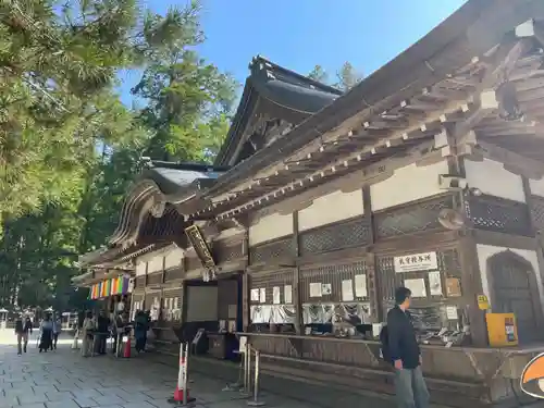 高野山金剛峯寺奥の院(和歌山県)