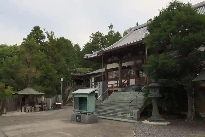 十楽寺の本殿・本堂
