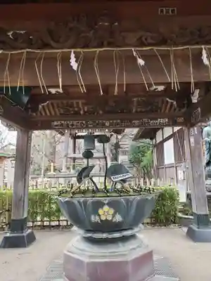 新井薬師(梅照院)の手水舎