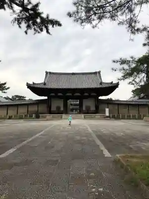 法隆寺の山門・神門