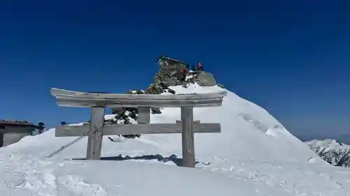 雄山神社峰本社の鳥居