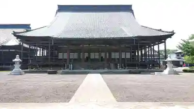 毫攝寺の本殿・本堂
