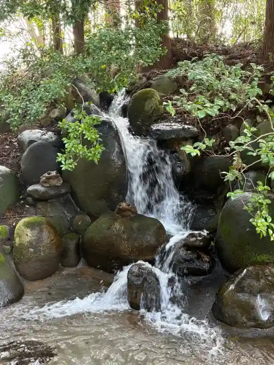 雄山神社前立社壇の{uncategorized: "未分類", other: "その他", undefined: "問題あり", building: "その他建物", grave: "お墓", sacred_gate: "鳥居", guardian: "狛犬", statue: "像", buddha: "仏像", history: "歴史", nature: "自然", garden: "庭園", animal: "動物", pagoda: "塔", temizu: "手水舎", mountain_gate: "山門・神門", sanctuary: "本殿・本堂", subordinate: "末社・摂社", art: "芸術", scenery: "景色", jizo: "地蔵", ema: "絵馬", goshuin: "御朱印", omikuji: "おみくじ", items: "授与品その他", amulet: "お守り", goshuincho: "御朱印帳", eats: "食事", festival: "お祭り", votive_dance: "神楽", shichigosan: "七五三参", wedding: "結婚式", experience: "体験その他", initially: "初詣", around: "周辺", anti_infection: "感染症対策"}