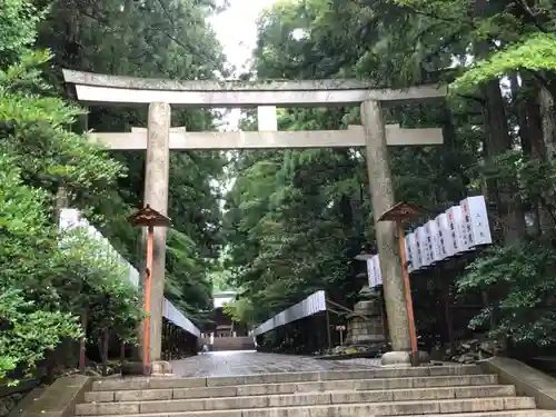 彌彦神社(新潟県)