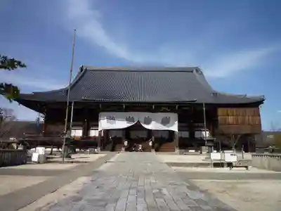本山専修寺の本殿・本堂