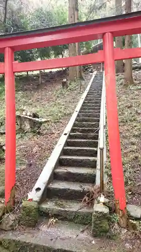 矢背負稲荷神社の鳥居