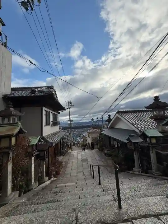宝山寺の{uncategorized: "未分類", other: "その他", undefined: "問題あり", building: "その他建物", grave: "お墓", sacred_gate: "鳥居", guardian: "狛犬", statue: "像", buddha: "仏像", history: "歴史", nature: "自然", garden: "庭園", animal: "動物", pagoda: "塔", temizu: "手水舎", mountain_gate: "山門・神門", sanctuary: "本殿・本堂", subordinate: "末社・摂社", art: "芸術", scenery: "景色", jizo: "地蔵", ema: "絵馬", goshuin: "御朱印", omikuji: "おみくじ", items: "授与品その他", amulet: "お守り", goshuincho: "御朱印帳", eats: "食事", festival: "お祭り", votive_dance: "神楽", shichigosan: "七五三参", wedding: "結婚式", experience: "体験その他", initially: "初詣", around: "周辺", anti_infection: "感染症対策"}