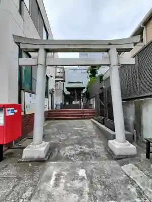 石上神社の{uncategorized: "未分類", other: "その他", undefined: "問題あり", building: "その他建物", grave: "お墓", sacred_gate: "鳥居", guardian: "狛犬", statue: "像", buddha: "仏像", history: "歴史", nature: "自然", garden: "庭園", animal: "動物", pagoda: "塔", temizu: "手水舎", mountain_gate: "山門・神門", sanctuary: "本殿・本堂", subordinate: "末社・摂社", art: "芸術", scenery: "景色", jizo: "地蔵", ema: "絵馬", goshuin: "御朱印", omikuji: "おみくじ", items: "授与品その他", amulet: "お守り", goshuincho: "御朱印帳", eats: "食事", festival: "お祭り", votive_dance: "神楽", shichigosan: "七五三参", wedding: "結婚式", experience: "体験その他", initially: "初詣", around: "周辺", anti_infection: "感染症対策"}