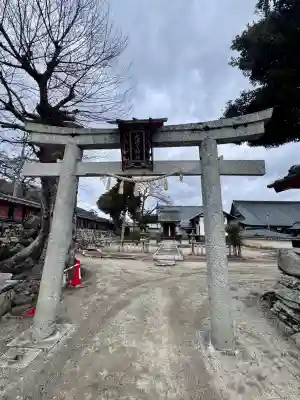 大将軍神社の{uncategorized: "未分類", other: "その他", undefined: "問題あり", building: "その他建物", grave: "お墓", sacred_gate: "鳥居", guardian: "狛犬", statue: "像", buddha: "仏像", history: "歴史", nature: "自然", garden: "庭園", animal: "動物", pagoda: "塔", temizu: "手水舎", mountain_gate: "山門・神門", sanctuary: "本殿・本堂", subordinate: "末社・摂社", art: "芸術", scenery: "景色", jizo: "地蔵", ema: "絵馬", goshuin: "御朱印", omikuji: "おみくじ", items: "授与品その他", amulet: "お守り", goshuincho: "御朱印帳", eats: "食事", festival: "お祭り", votive_dance: "神楽", shichigosan: "七五三参", wedding: "結婚式", experience: "体験その他", initially: "初詣", around: "周辺", anti_infection: "感染症対策"}