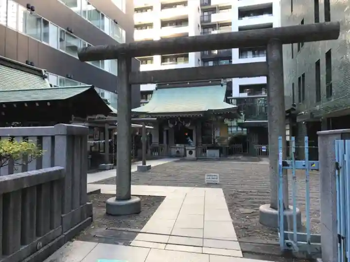 宮益御嶽神社の鳥居