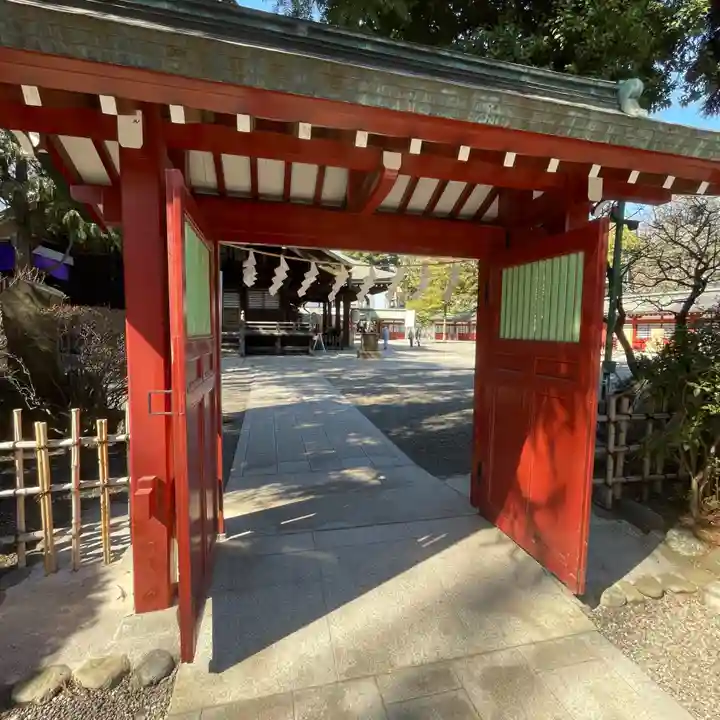 大國魂神社の山門・神門