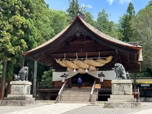 諏訪大社下社秋宮(長野県)