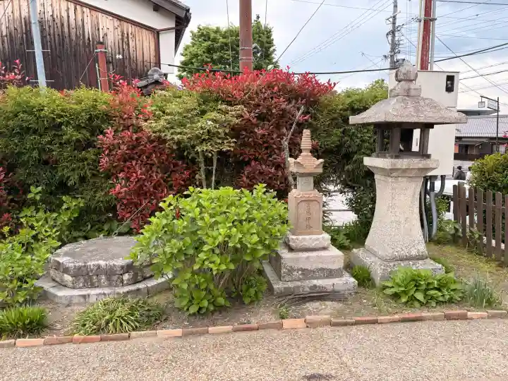 生源寺の{uncategorized: "未分類", other: "その他", undefined: "問題あり", building: "その他建物", grave: "お墓", sacred_gate: "鳥居", guardian: "狛犬", statue: "像", buddha: "仏像", history: "歴史", nature: "自然", garden: "庭園", animal: "動物", pagoda: "塔", temizu: "手水舎", mountain_gate: "山門・神門", sanctuary: "本殿・本堂", subordinate: "末社・摂社", art: "芸術", scenery: "景色", jizo: "地蔵", ema: "絵馬", goshuin: "御朱印", omikuji: "おみくじ", items: "授与品その他", amulet: "お守り", goshuincho: "御朱印帳", eats: "食事", festival: "お祭り", votive_dance: "神楽", shichigosan: "七五三参", wedding: "結婚式", experience: "体験その他", initially: "初詣", around: "周辺", anti_infection: "感染症対策"}