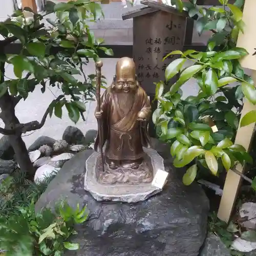 小網神社の像