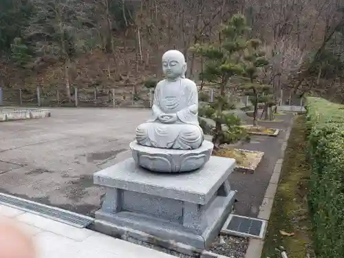 御誕生寺（猫寺）の仏像