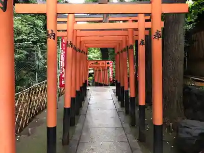 花園稲荷神社の鳥居