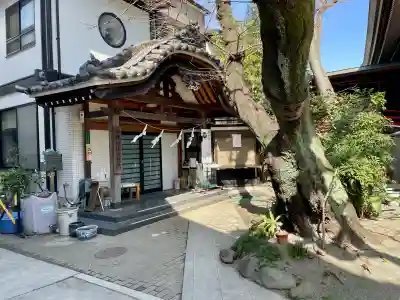 女躰大神の{uncategorized: "未分類", other: "その他", undefined: "問題あり", building: "その他建物", grave: "お墓", sacred_gate: "鳥居", guardian: "狛犬", statue: "像", buddha: "仏像", history: "歴史", nature: "自然", garden: "庭園", animal: "動物", pagoda: "塔", temizu: "手水舎", mountain_gate: "山門・神門", sanctuary: "本殿・本堂", subordinate: "末社・摂社", art: "芸術", scenery: "景色", jizo: "地蔵", ema: "絵馬", goshuin: "御朱印", omikuji: "おみくじ", items: "授与品その他", amulet: "お守り", goshuincho: "御朱印帳", eats: "食事", festival: "お祭り", votive_dance: "神楽", shichigosan: "七五三参", wedding: "結婚式", experience: "体験その他", initially: "初詣", around: "周辺", anti_infection: "感染症対策"}