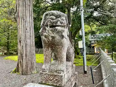 彌美神社の狛犬