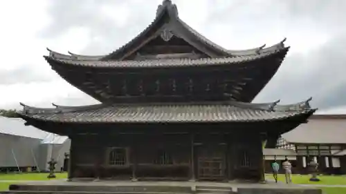 瑞龍寺の本殿・本堂