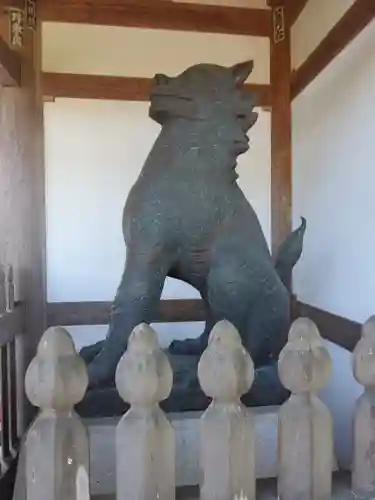 医王寺の狛犬