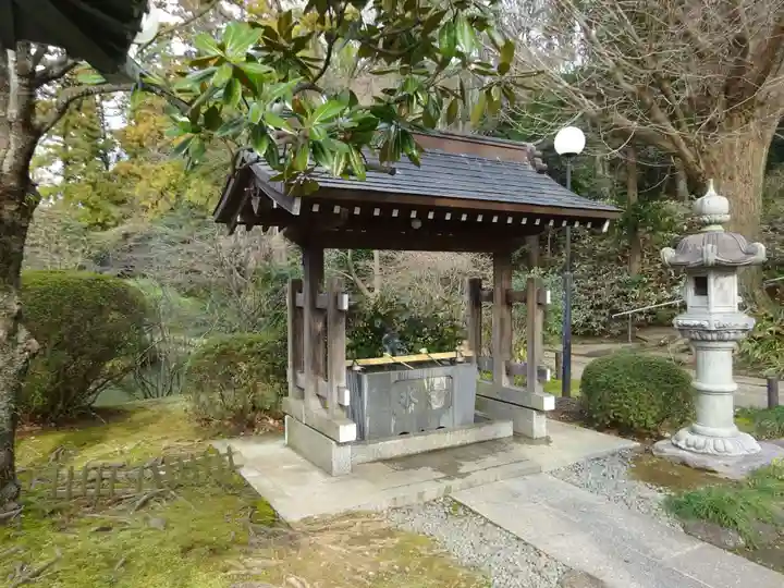 天台宗 長窪山 正覚寺の手水舎