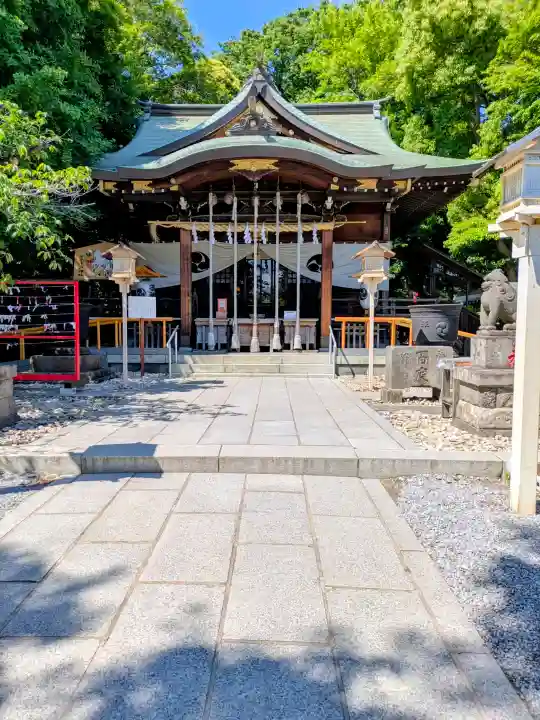 鎮守氷川神社の{uncategorized: "未分類", other: "その他", undefined: "問題あり", building: "その他建物", grave: "お墓", sacred_gate: "鳥居", guardian: "狛犬", statue: "像", buddha: "仏像", history: "歴史", nature: "自然", garden: "庭園", animal: "動物", pagoda: "塔", temizu: "手水舎", mountain_gate: "山門・神門", sanctuary: "本殿・本堂", subordinate: "末社・摂社", art: "芸術", scenery: "景色", jizo: "地蔵", ema: "絵馬", goshuin: "御朱印", omikuji: "おみくじ", items: "授与品その他", amulet: "お守り", goshuincho: "御朱印帳", eats: "食事", festival: "お祭り", votive_dance: "神楽", shichigosan: "七五三参", wedding: "結婚式", experience: "体験その他", initially: "初詣", around: "周辺", anti_infection: "感染症対策"}