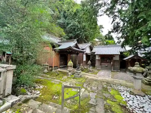 八幡神社の末社