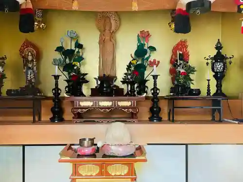 善福寺の{uncategorized: "未分類", other: "その他", undefined: "問題あり", building: "その他建物", grave: "お墓", sacred_gate: "鳥居", guardian: "狛犬", statue: "像", buddha: "仏像", history: "歴史", nature: "自然", garden: "庭園", animal: "動物", pagoda: "塔", temizu: "手水舎", mountain_gate: "山門・神門", sanctuary: "本殿・本堂", subordinate: "末社・摂社", art: "芸術", scenery: "景色", jizo: "地蔵", ema: "絵馬", goshuin: "御朱印", omikuji: "おみくじ", items: "授与品その他", amulet: "お守り", goshuincho: "御朱印帳", eats: "食事", festival: "お祭り", votive_dance: "神楽", shichigosan: "七五三参", wedding: "結婚式", experience: "体験その他", initially: "初詣", around: "周辺", anti_infection: "感染症対策"}