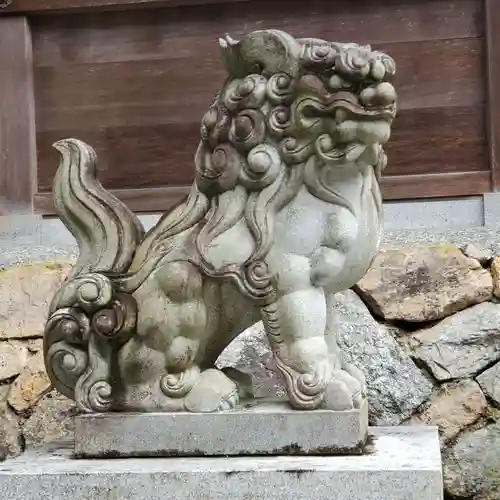 早尾神社の狛犬