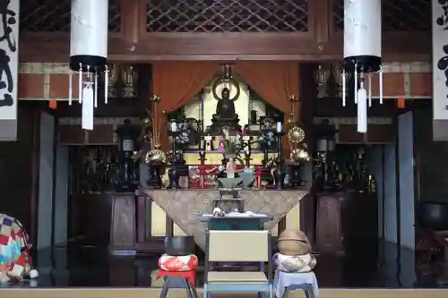 栽松寺の本殿・本堂