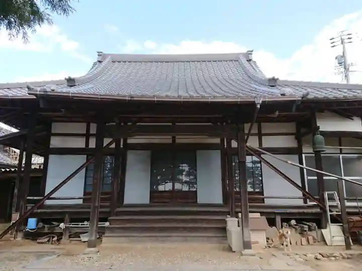 法誠寺の本殿・本堂