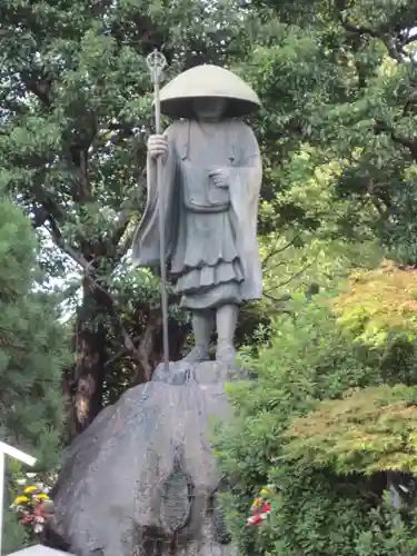 川崎大師（平間寺）の像