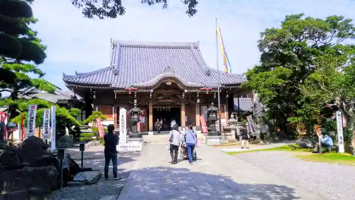 無量寺の本殿・本堂