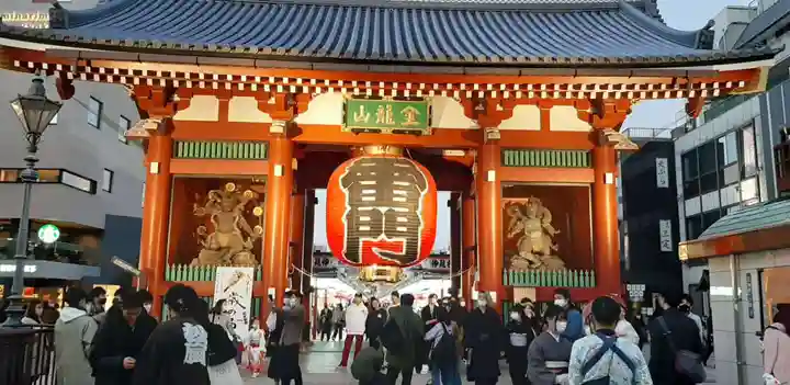 浅草寺の山門・神門
