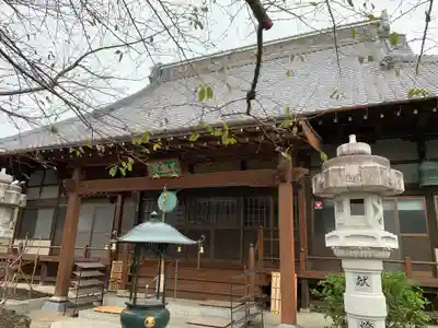 退魔寺(厄除茂呂不動尊)の本殿・本堂