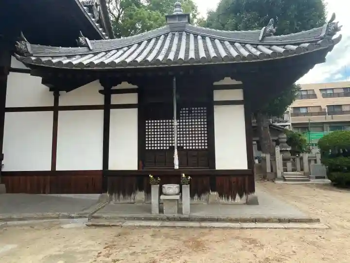 常光寺の{uncategorized: "未分類", other: "その他", undefined: "問題あり", building: "その他建物", grave: "お墓", sacred_gate: "鳥居", guardian: "狛犬", statue: "像", buddha: "仏像", history: "歴史", nature: "自然", garden: "庭園", animal: "動物", pagoda: "塔", temizu: "手水舎", mountain_gate: "山門・神門", sanctuary: "本殿・本堂", subordinate: "末社・摂社", art: "芸術", scenery: "景色", jizo: "地蔵", ema: "絵馬", goshuin: "御朱印", omikuji: "おみくじ", items: "授与品その他", amulet: "お守り", goshuincho: "御朱印帳", eats: "食事", festival: "お祭り", votive_dance: "神楽", shichigosan: "七五三参", wedding: "結婚式", experience: "体験その他", initially: "初詣", around: "周辺", anti_infection: "感染症対策"}