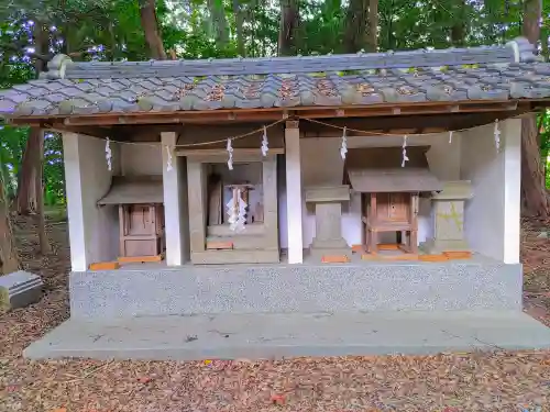 星野神社（平尾町）の末社・摂社