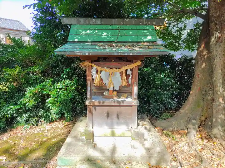 白山社(花池)の本殿・本堂