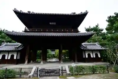 建仁寺(建仁禅寺)の山門・神門
