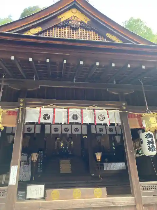 日牟禮八幡宮の本殿・本堂