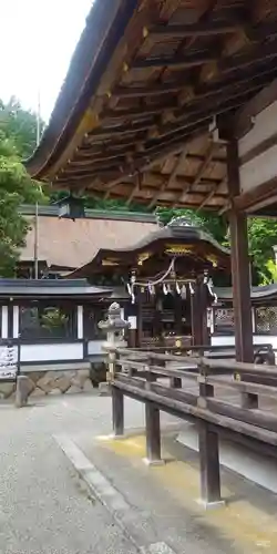 大鳥神社の本殿