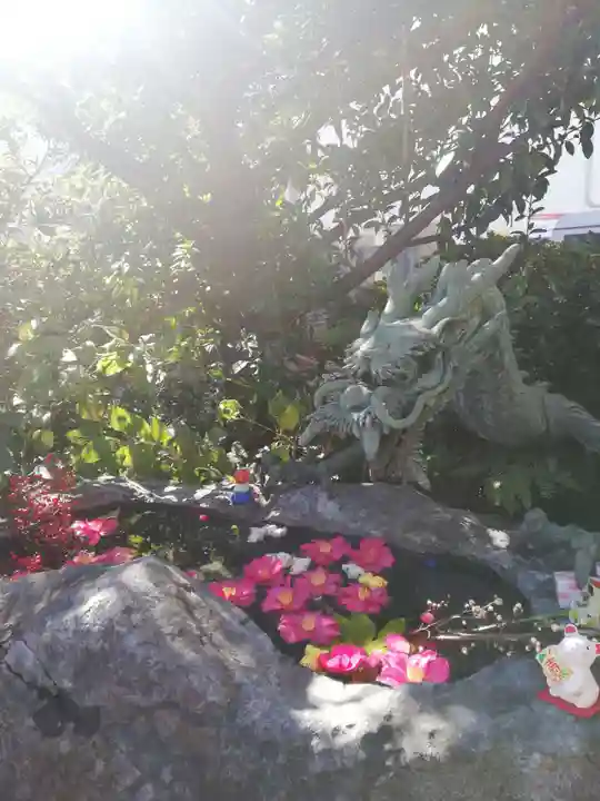 三輪神社の手水舎