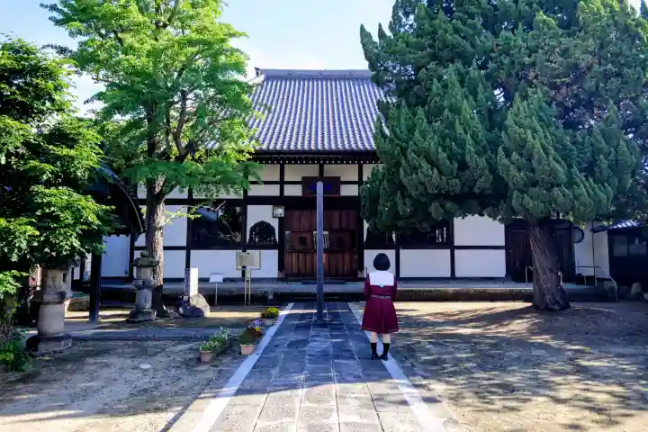康全寺の{uncategorized: "未分類", other: "その他", undefined: "問題あり", building: "その他建物", grave: "お墓", sacred_gate: "鳥居", guardian: "狛犬", statue: "像", buddha: "仏像", history: "歴史", nature: "自然", garden: "庭園", animal: "動物", pagoda: "塔", temizu: "手水舎", mountain_gate: "山門・神門", sanctuary: "本殿・本堂", subordinate: "末社・摂社", art: "芸術", scenery: "景色", jizo: "地蔵", ema: "絵馬", goshuin: "御朱印", omikuji: "おみくじ", items: "授与品その他", amulet: "お守り", goshuincho: "御朱印帳", eats: "食事", festival: "お祭り", votive_dance: "神楽", shichigosan: "七五三参", wedding: "結婚式", experience: "体験その他", initially: "初詣", around: "周辺", anti_infection: "感染症対策"}