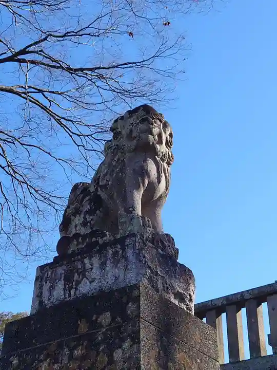 諏訪神社の狛犬